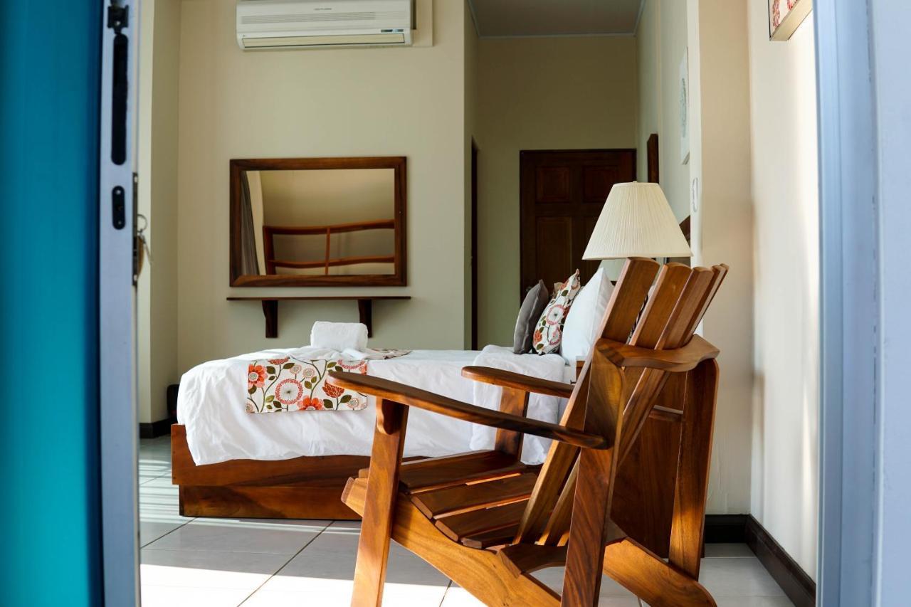 Puerta Del Cielo Quepos Hotel Ngoại thất bức ảnh