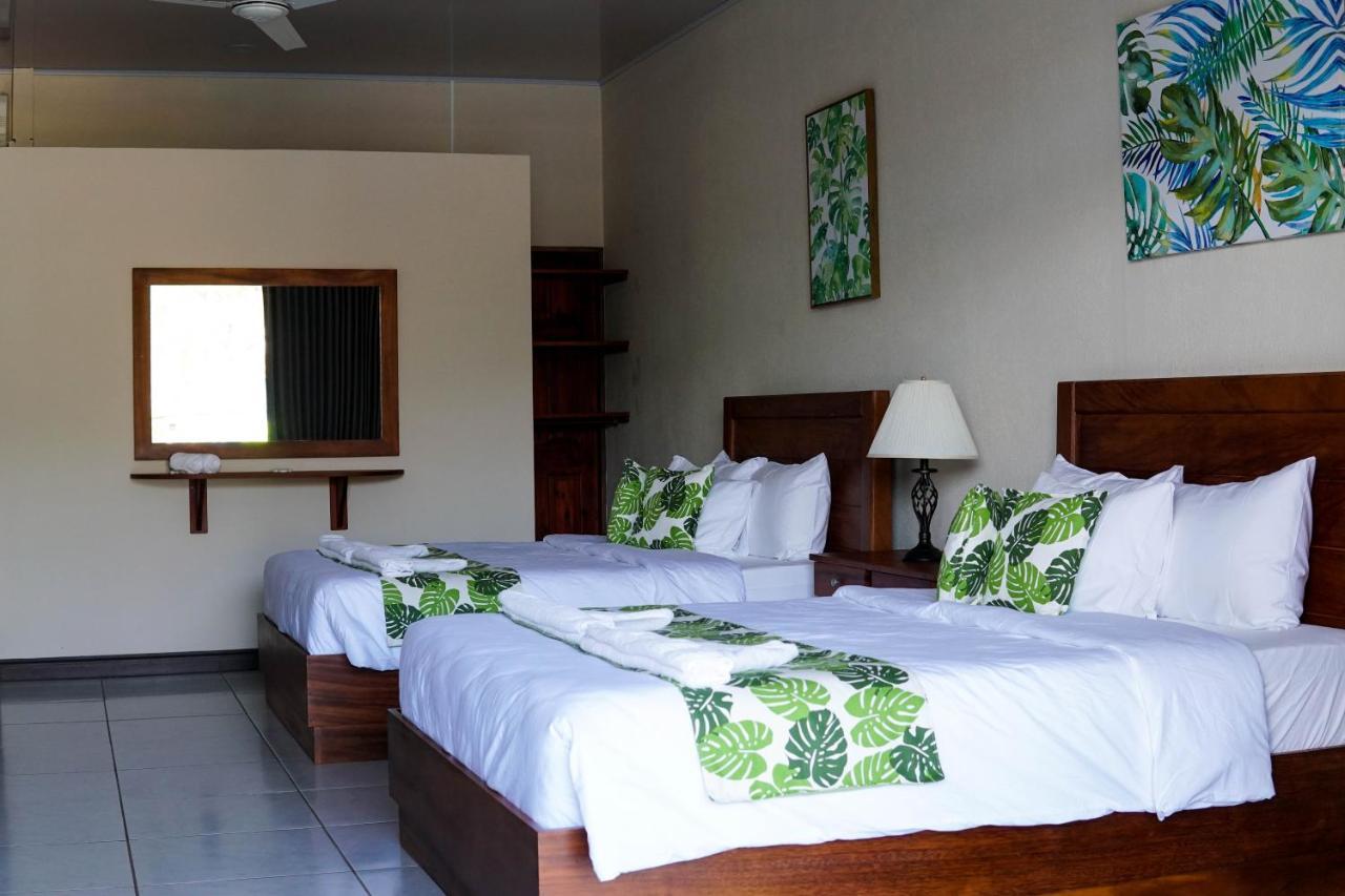 Puerta Del Cielo Quepos Hotel Ngoại thất bức ảnh