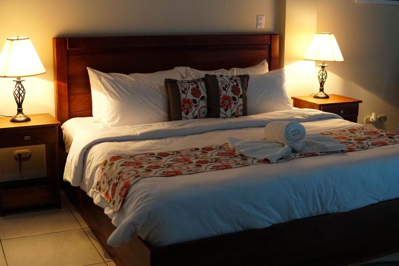 Puerta Del Cielo Quepos Hotel Ngoại thất bức ảnh