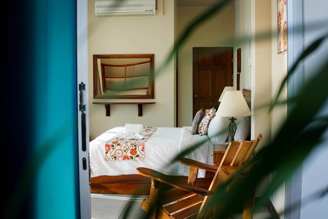 Puerta Del Cielo Quepos Hotel Ngoại thất bức ảnh