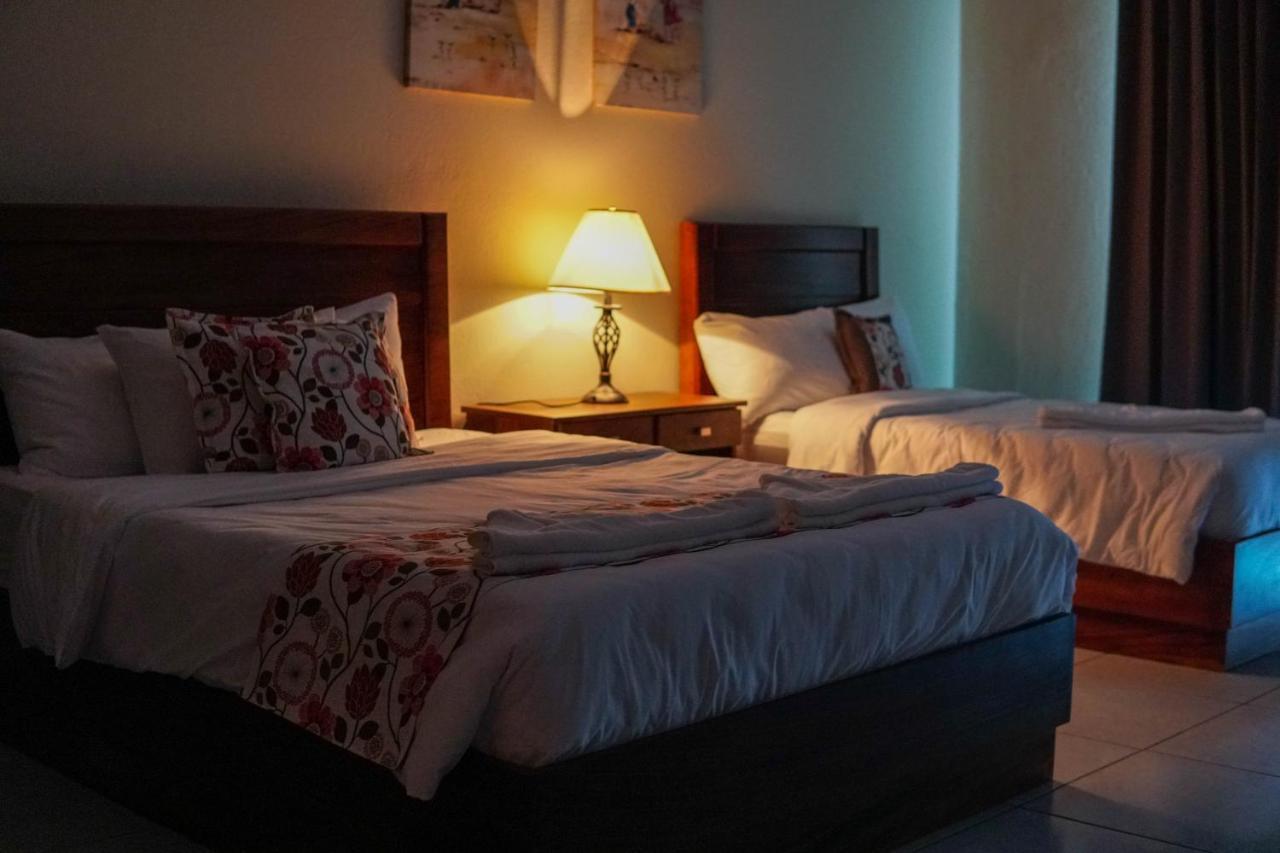Puerta Del Cielo Quepos Hotel Ngoại thất bức ảnh
